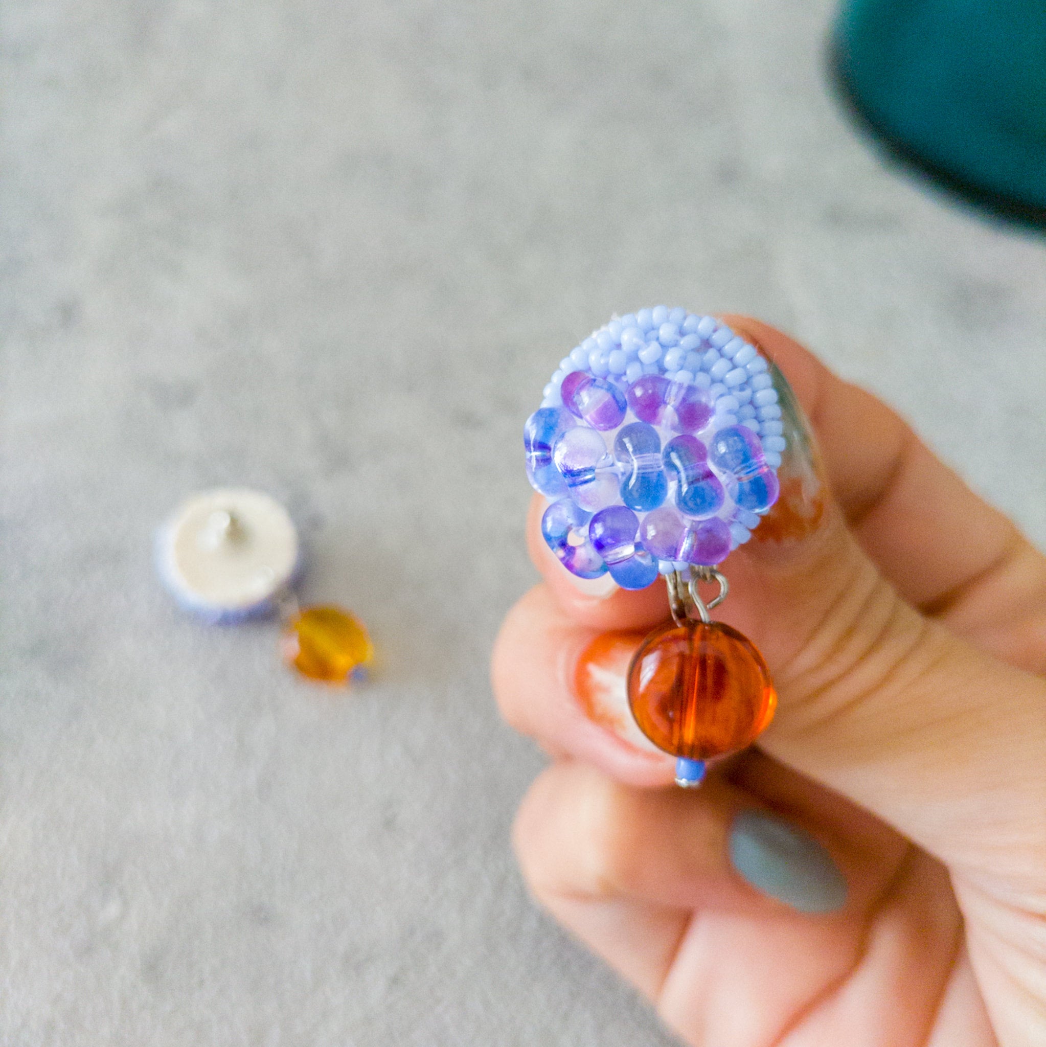 《ビーズ刺繍キット》紫陽花＆マスカットカラーのビーズ刺繍ピアス/イヤリング        